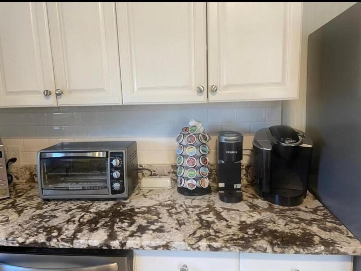 Charming Cottage Historic Falmouth Cape Cod Near Beach And Downtown 2Br 1Bath Deck Екстер'єр фото